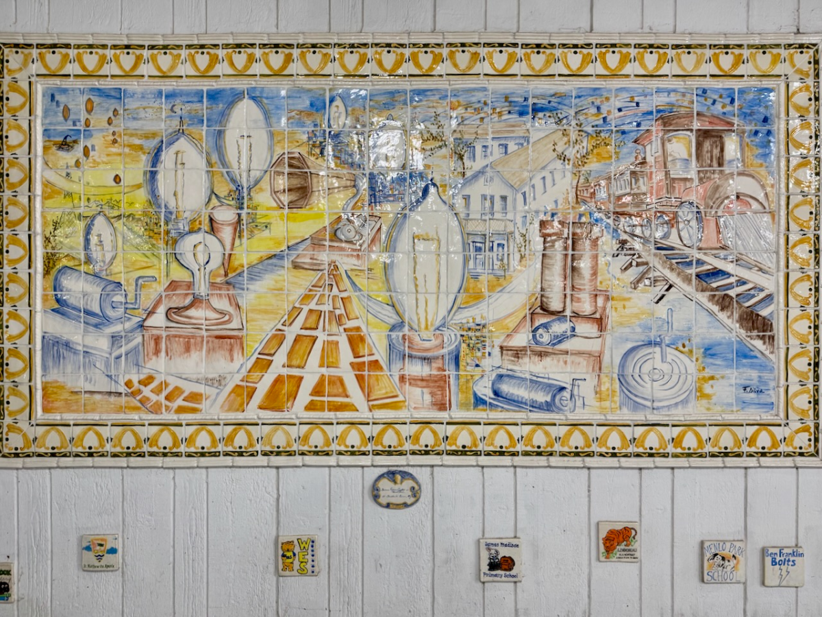 Mural outside of Edison Municipal Building